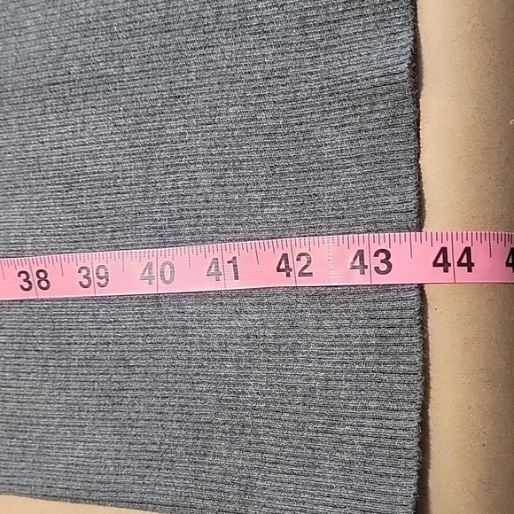 DKNY Sample Gray Shades Colorblock Knit Bodycon Dress, Exc. Used Condition - Picture 10 of 11